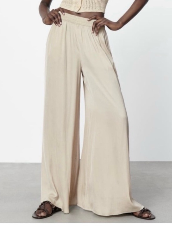 Zara Pants - Zara Wide Leg pants Cream Medium